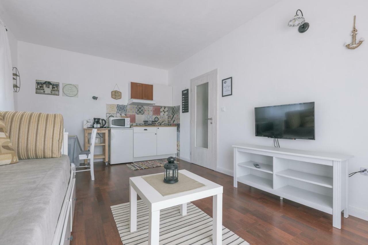 Apartment Hedon-stone