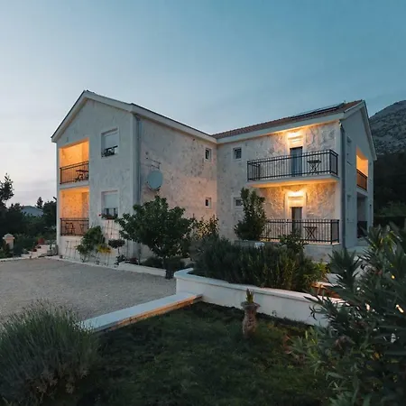 Appartement Hedon-Stone à Starigrad Paklenica Extérieur photo