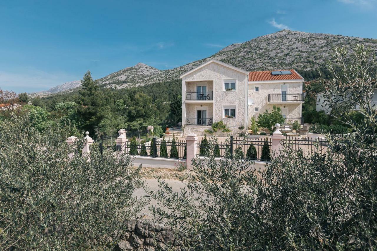 Hedon-stone Appartement Starigrad Paklenica