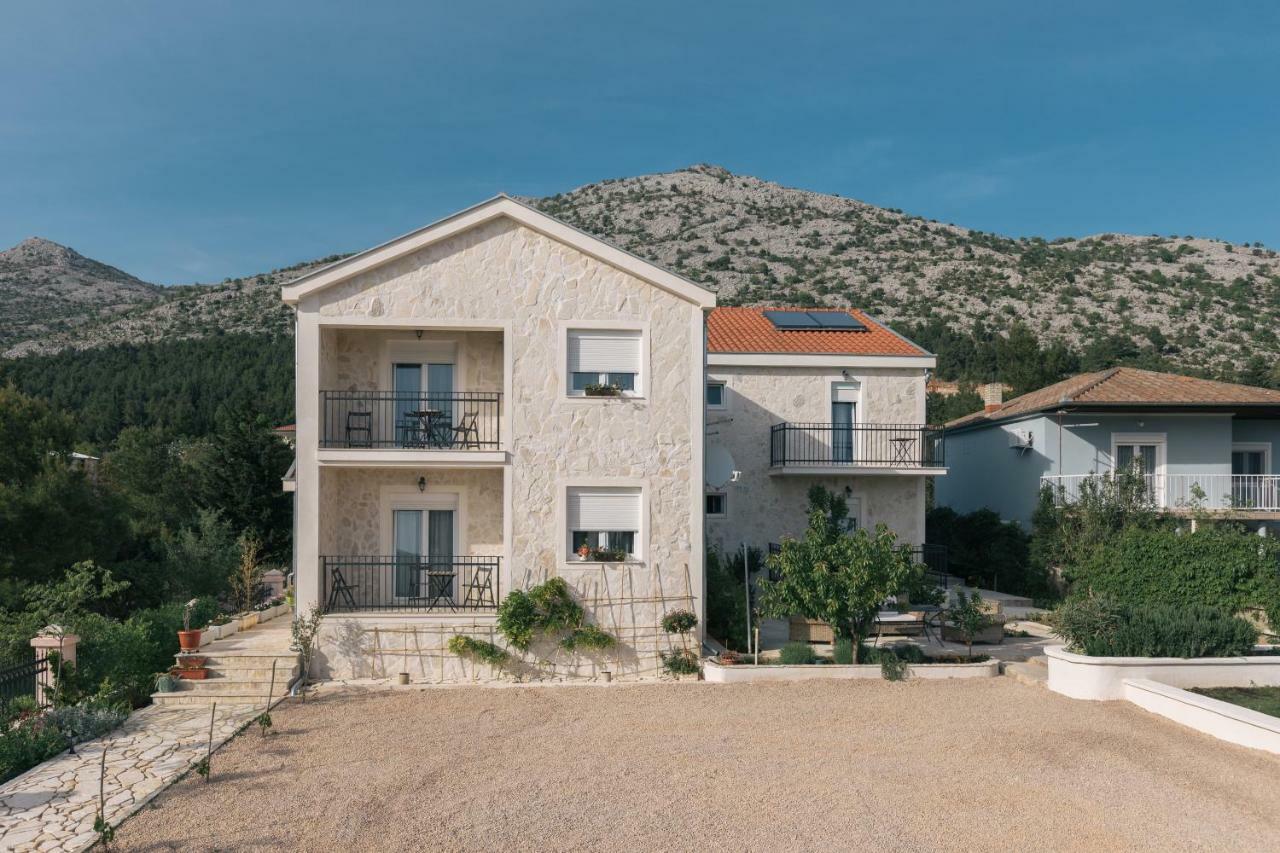 Appartement Hedon-stone Starigrad Paklenica