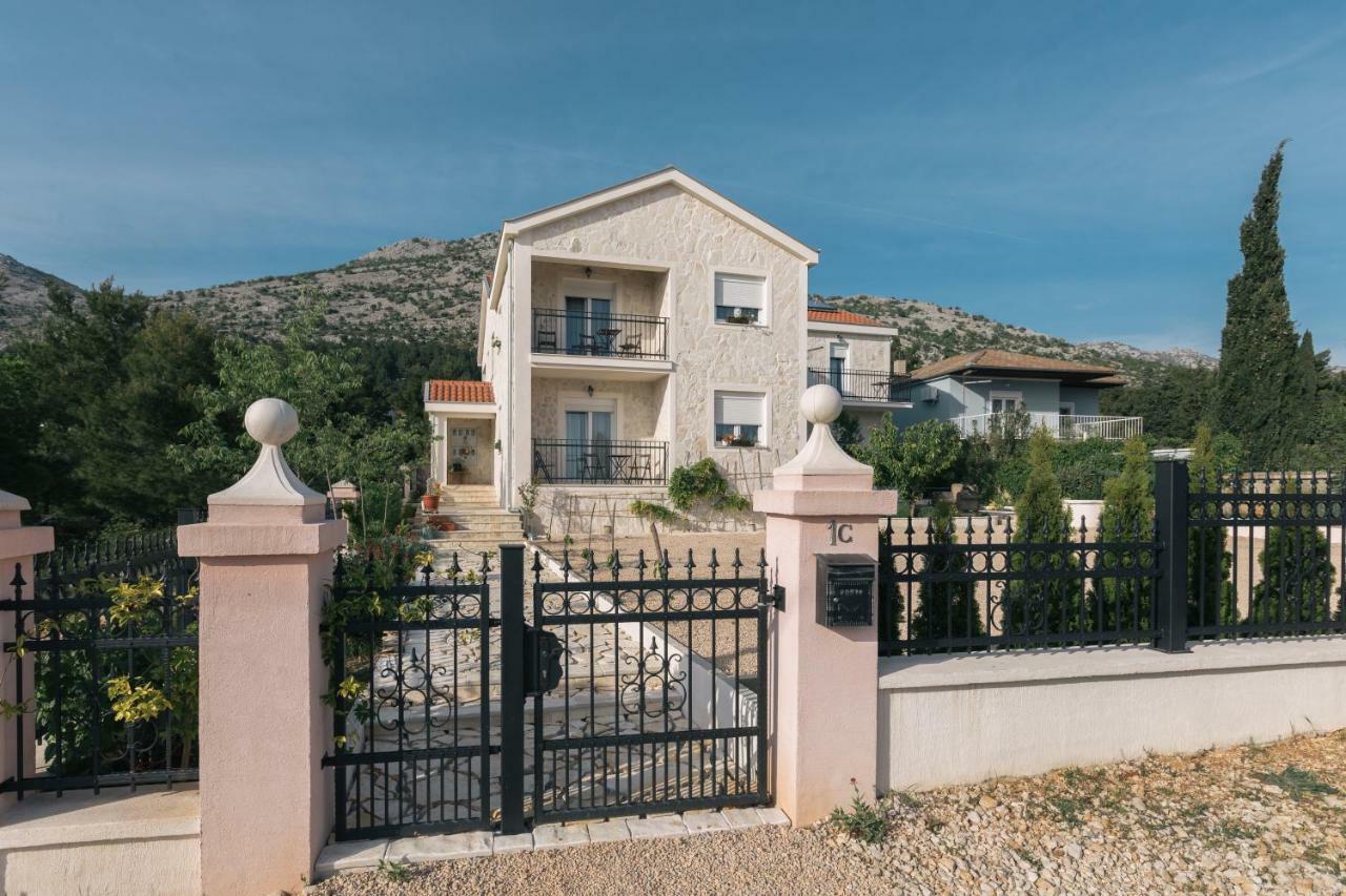 Appartement Hedon-stone Starigrad Paklenica