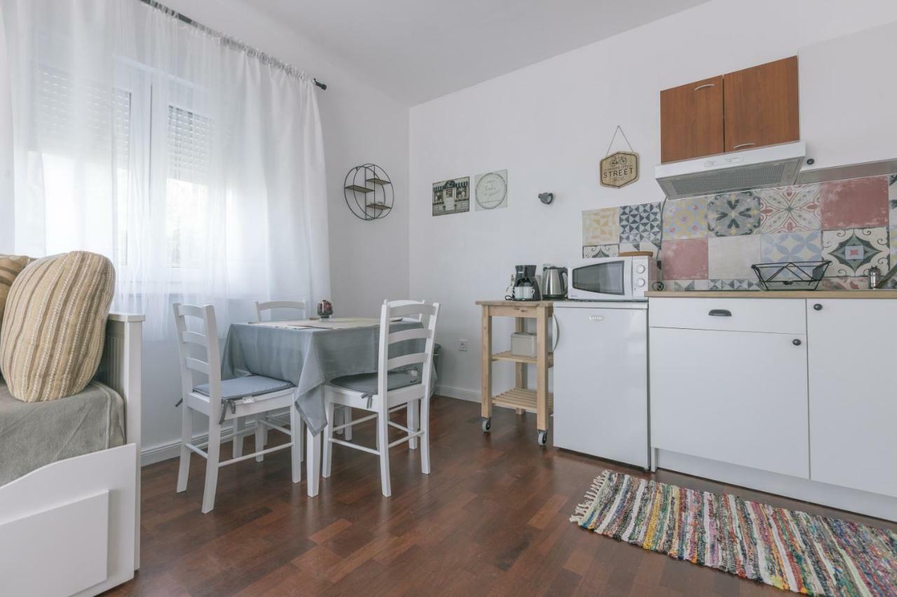 Hedon-stone Appartement Starigrad Paklenica