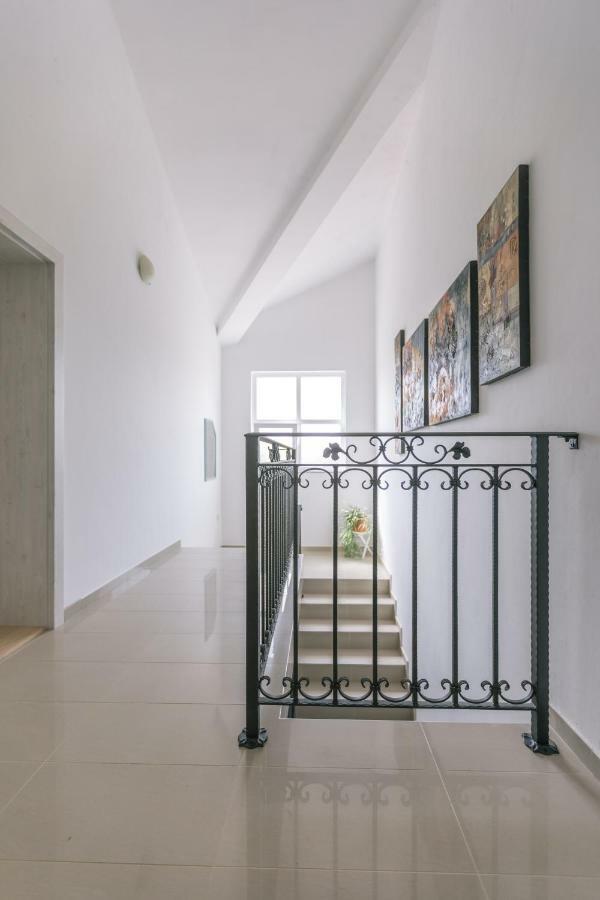 Hedon-stone Appartement *